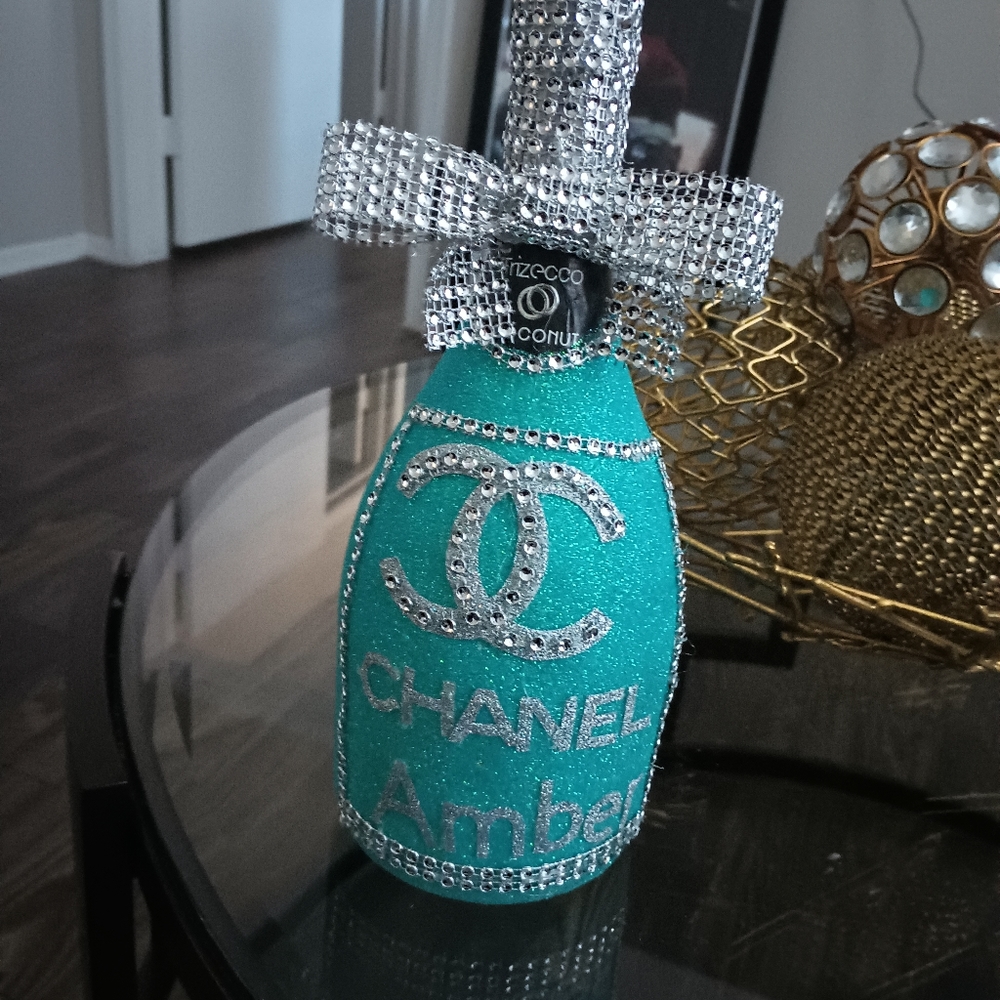 Custom sweater - Picture 2 of 6